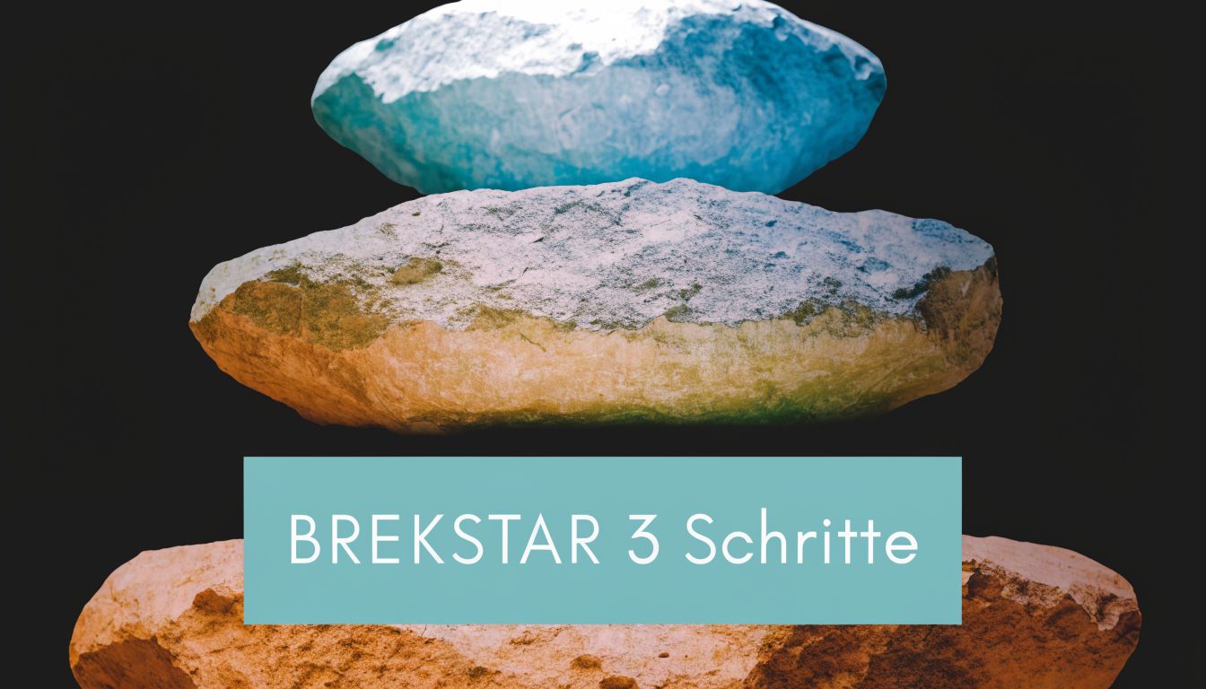 Drei farbenfrohe Steine, die als Stapel auf einem schwarzen Hintergrund liegen, mit dem Text Brekstar 3 Schritte.